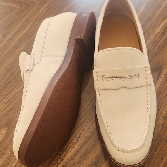 Sperry Men's Off-White Leather Loafers - Picture 4 of 9